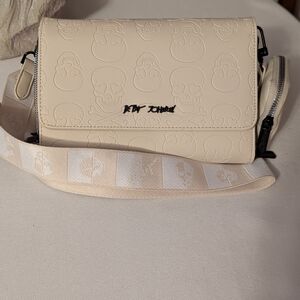 NWOT Cream Skull Embossed Crossbody Bag